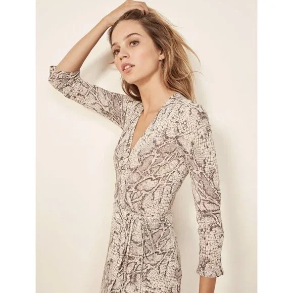 Reformation NEW Jaz Wrap Midi Dress In Python Size XS - Picture 8 of 16